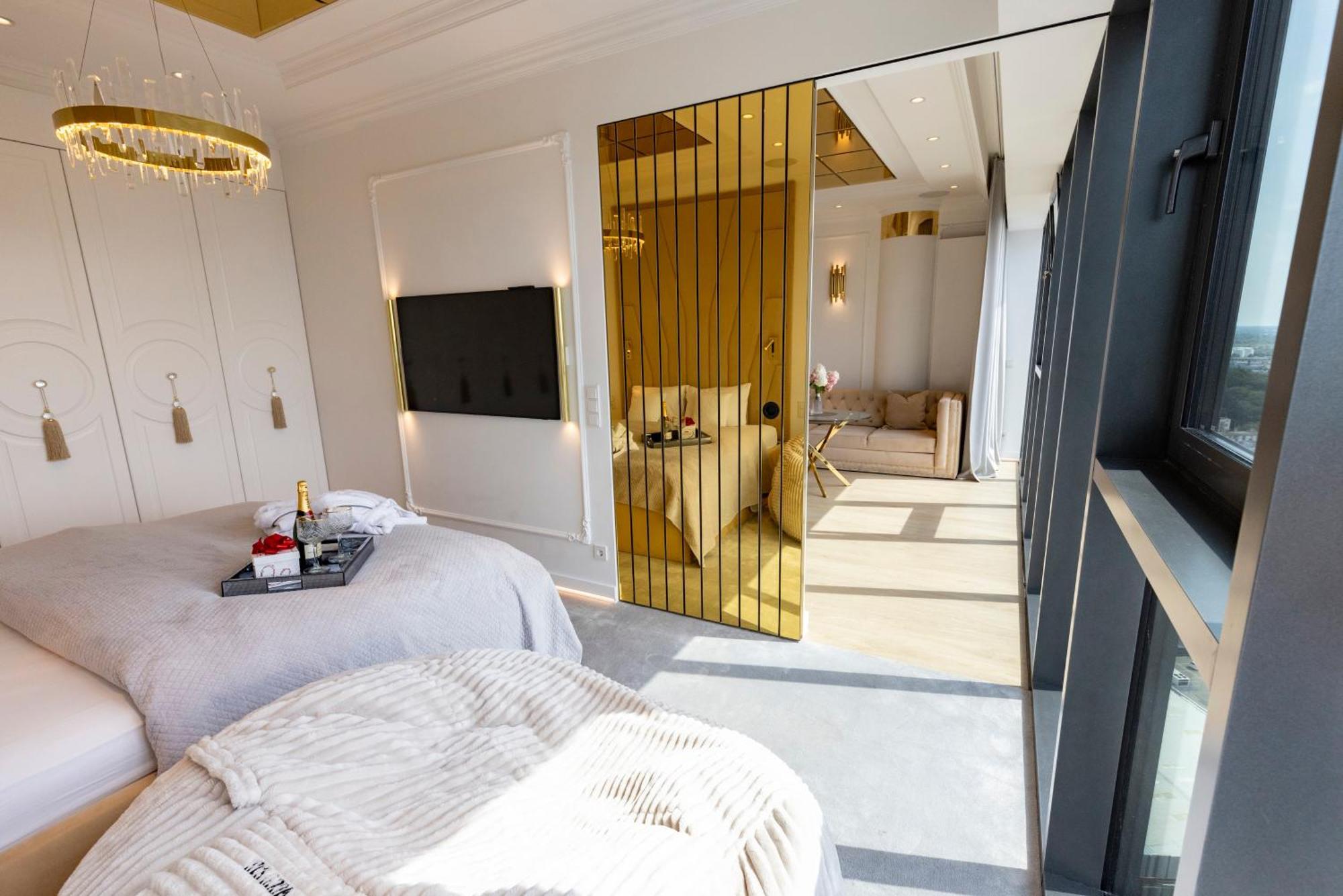 Kaleo - Hanza Tower Apartment *